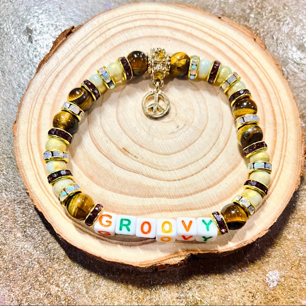 Gemstone stretch bracelet - groovy letters